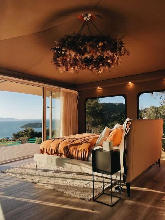 Drift Off Grid Luxury Eco Glamping Hotel Tarakohe Exterior photo